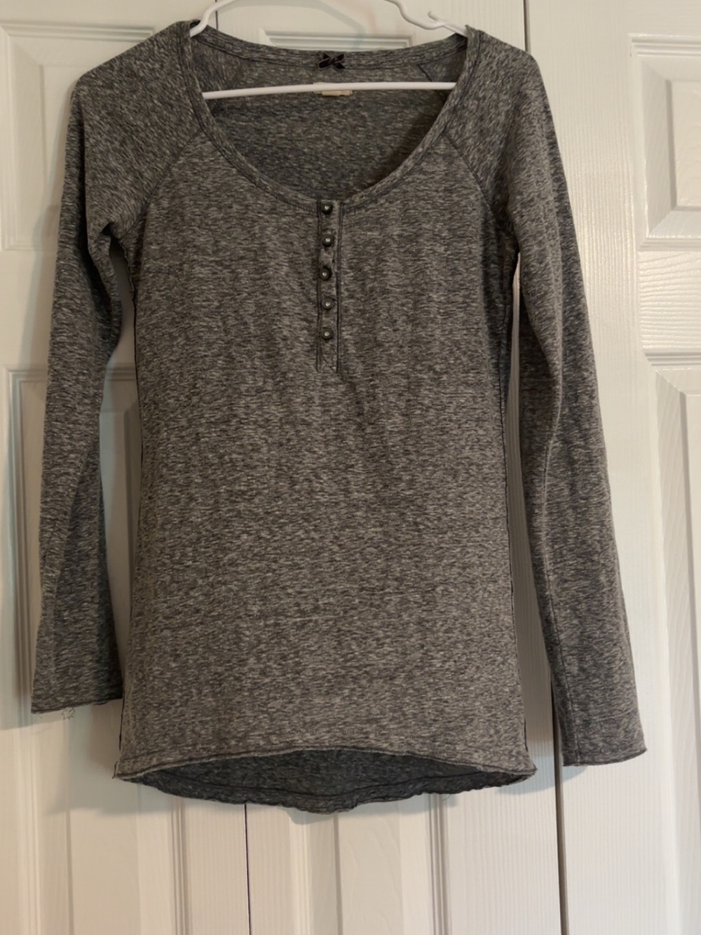 Aerie Gray Long Sleeve Henley Top size small Swancore 2010s